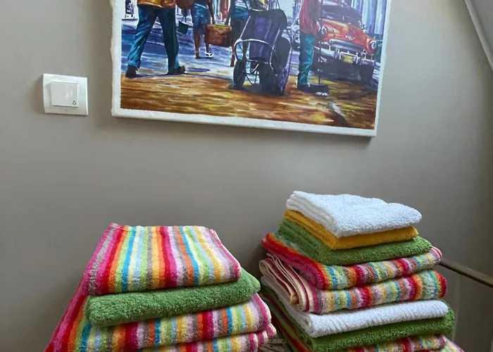 Mit Zwei Einzelbetten 招待所 *